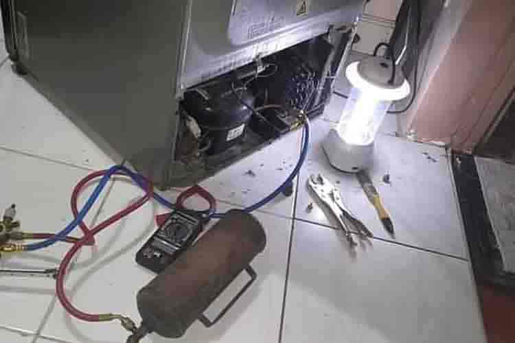 Refrigerator Repair Service in Om Vihar